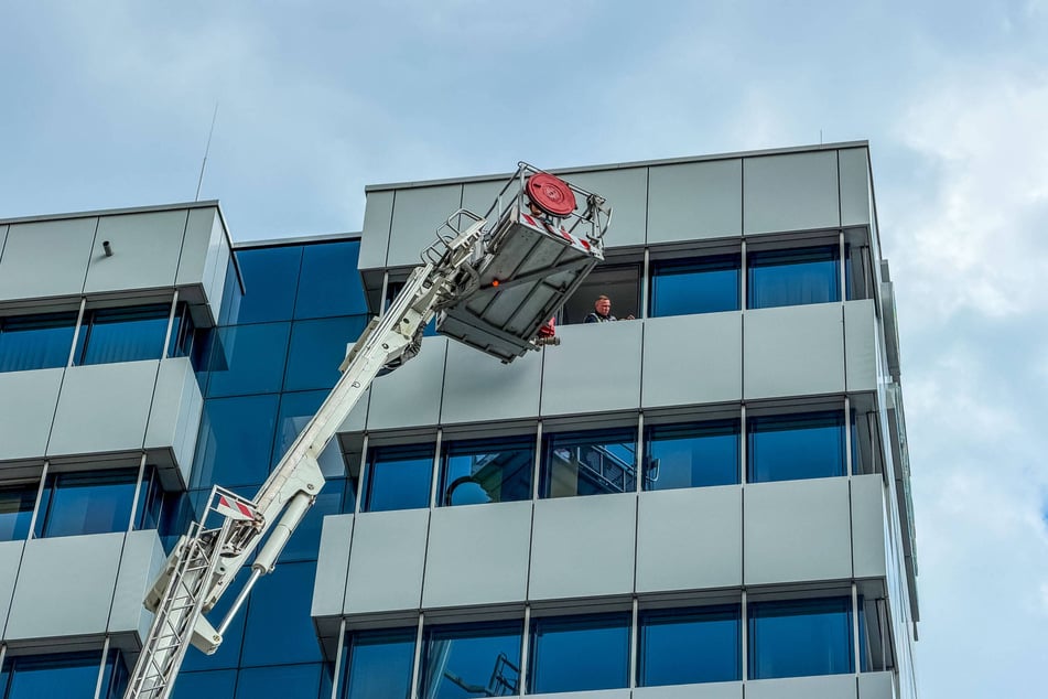 Aus der obersten Etage der Spreegalerie hat sich eine rund 50 Kilogramm schwere Glasscheibe gelöst.