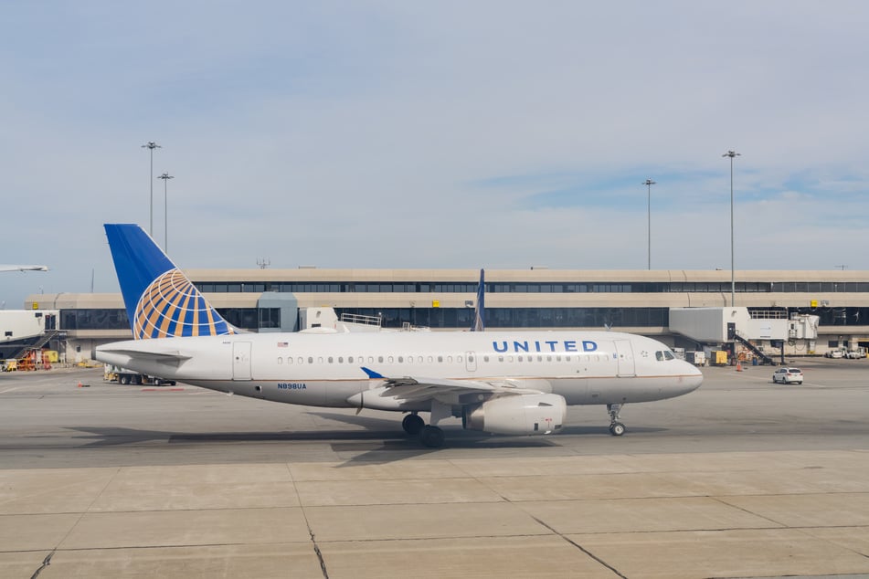 Aufgrund eines Bombenverdachts musste das Flugzeug notlanden. (Symbolfoto)