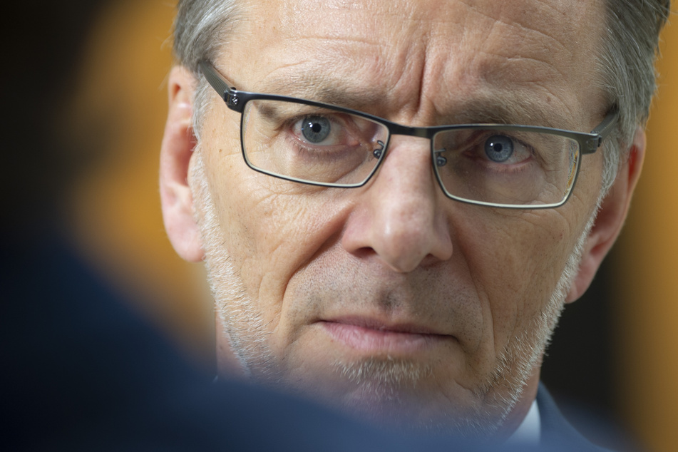 Holger Münch (59), Präsident des Bundeskriminalamtes, warnt vor einem Vertrauensverlust in die Polizei.