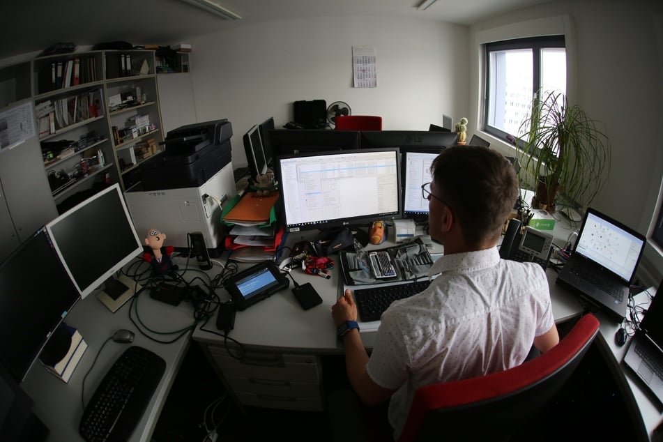 Blick ins Dresdner Finanzamt: Der von Sachsen angestoßene Bundesratsbeschluss sieht auch eine Verschärfung des Tatbestandes der Steuerhinterziehung vor.