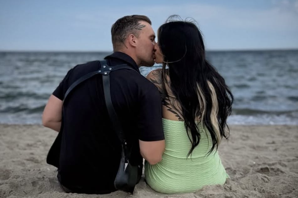Vor wenigen Tagen zeigte sich Eric Stehfest erstmals mit seiner neuen Liebe Sarah Scheil (36).