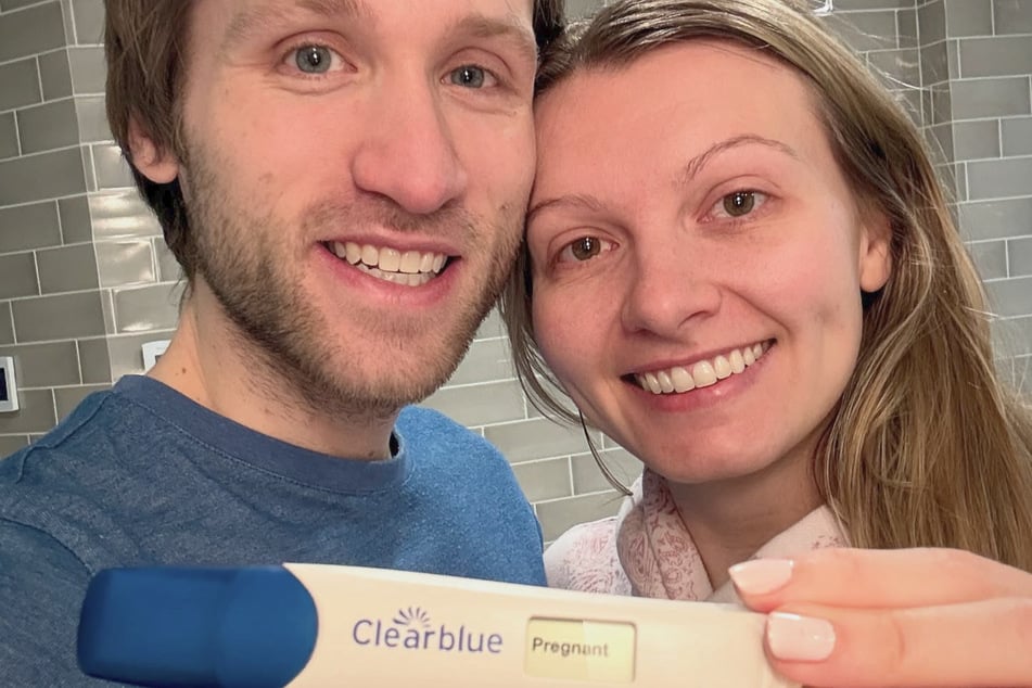Jesse und Ashley Ridgway machten die Schwangerschaft im März öffentlich.