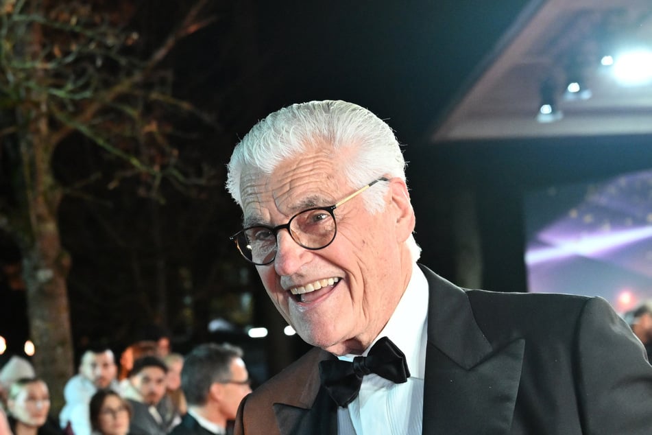 Das einstige Playmate war bis 2017 mit Sky du Mont (78) verheiratet.