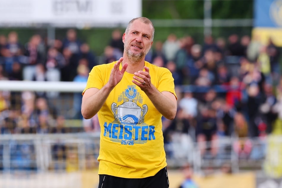 Mit Lok Leipzig holte Jochen Seitz (49) zweimal die Meisterschaft in der Regionalliga Nordost, durfte aber dennoch nicht aufsteigen.