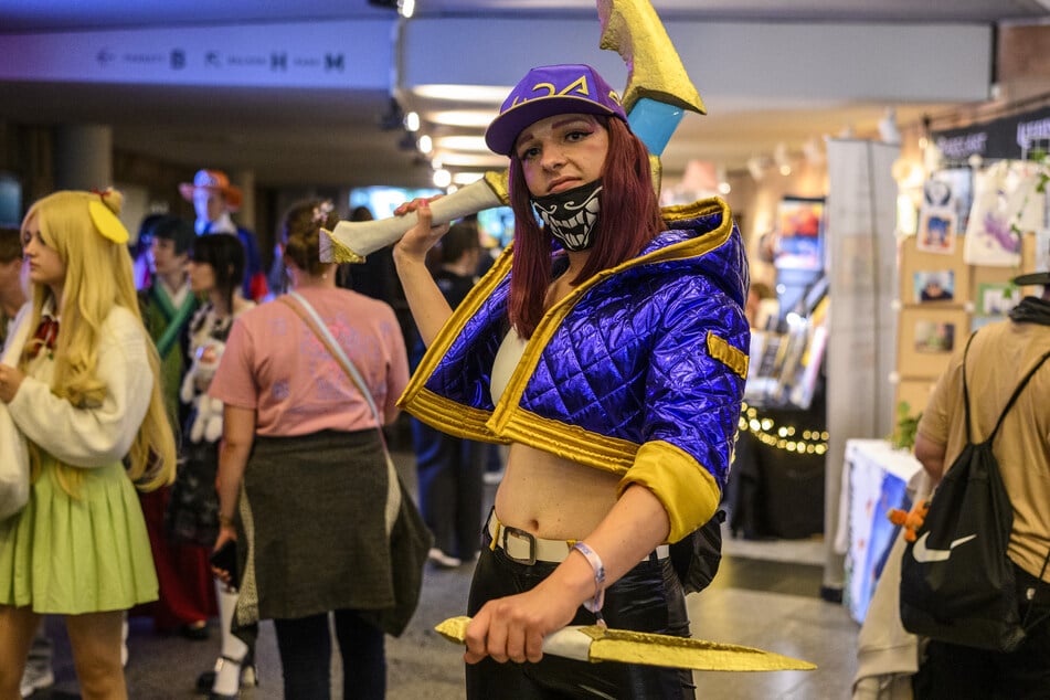 Thoralf Teumer (22) stellt den Charakter "Akali" dar.