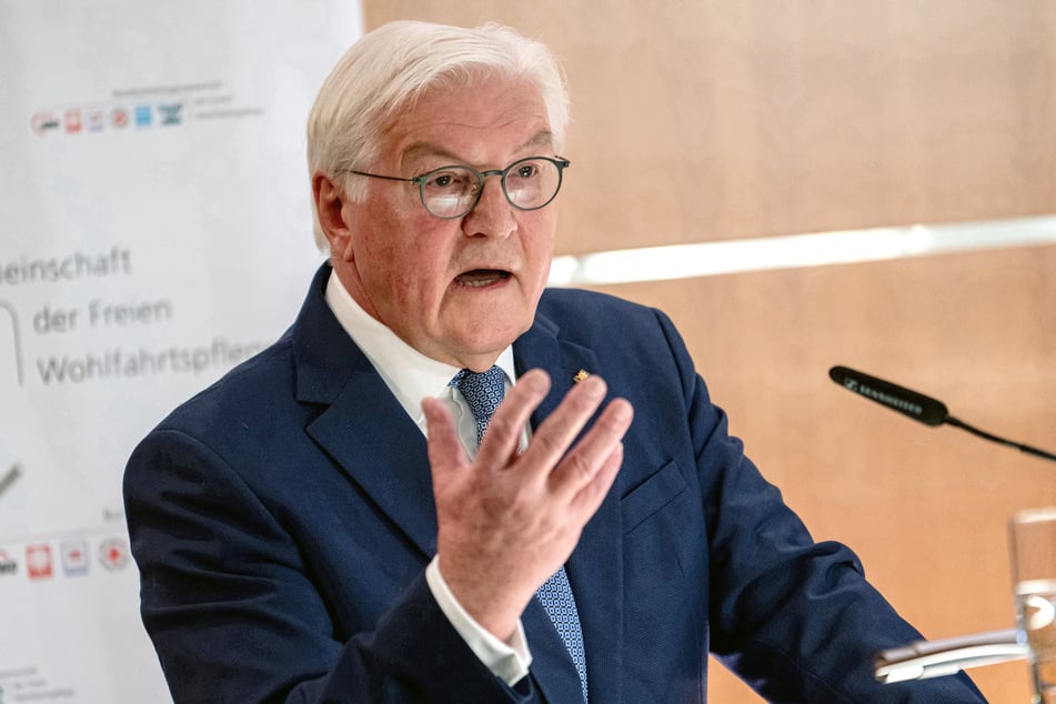 Bundespräsident Frank-Walter Steinmeier (68, SPD) hat 21 Tage Zeit, auf Bitten des Kanzlers den Bundestag aufzulösen und den Neuwahltermin festzulegen.