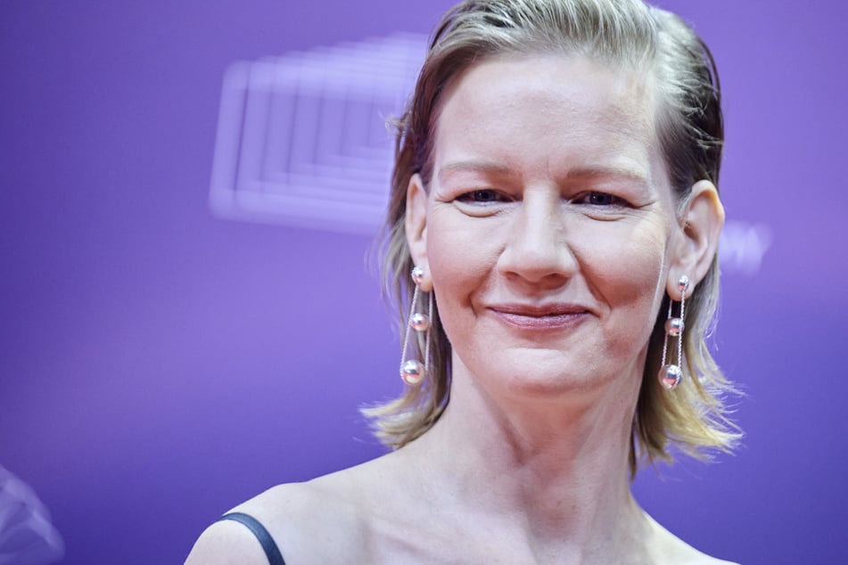 Oscar-nominierte Schauspielerin Sandra Hüller feiert 2025 Regiedebüt