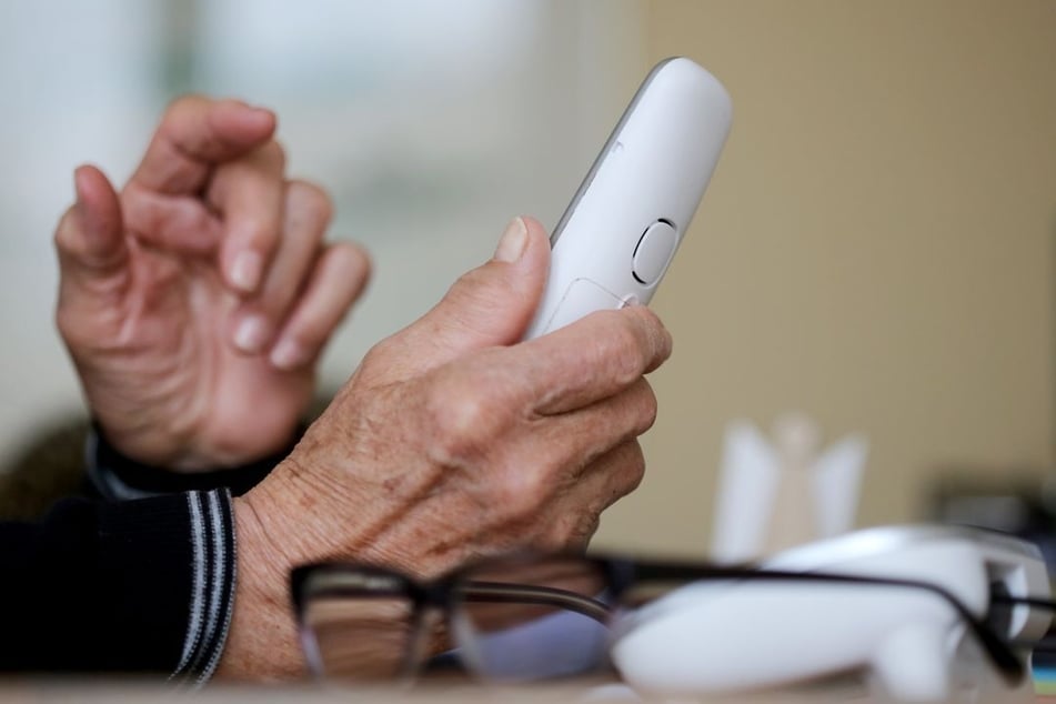 Die clevere Seniorin (89) durchschaute die Masche am Telefon sofort. (Symbolfoto)
