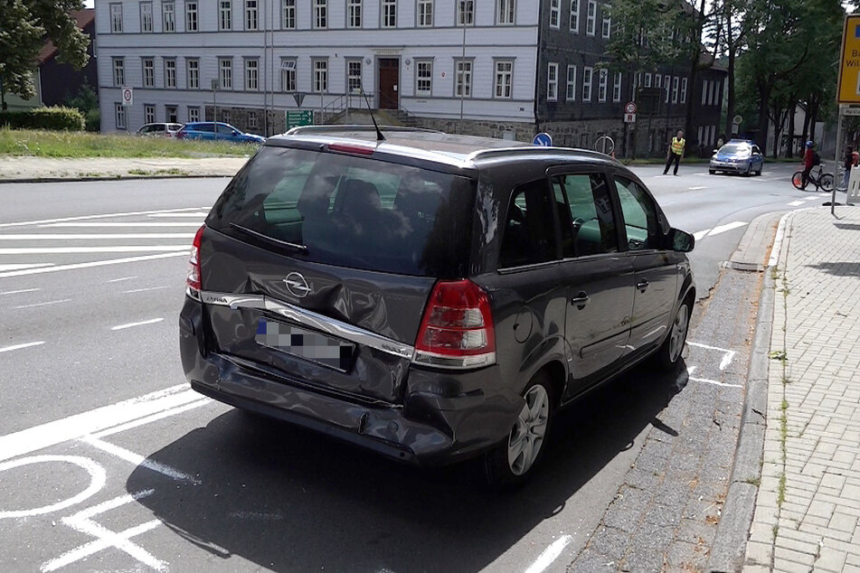 Alle vier Insassen dieses Wagens mussten ebenfalls im Krankenhaus behandelt werden.