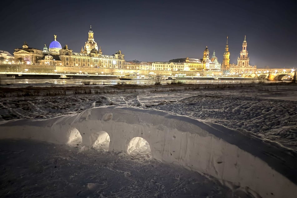 Wenn auch nur aus Schnee: Dresden hat eine neue Carolabrücke.