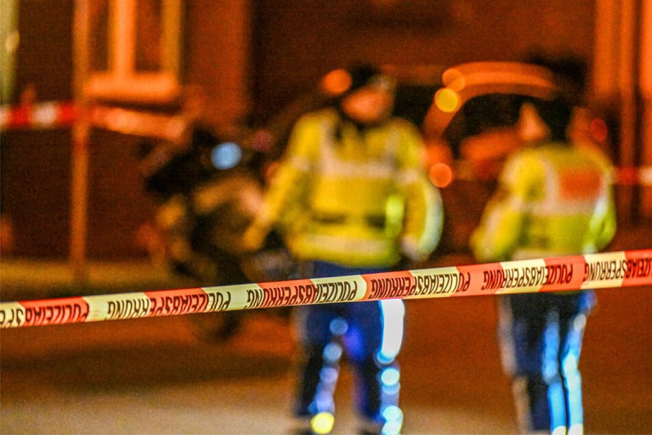 Zahlreiche Kräfte der Polizei, Feuerwehr sowie Rettungsdienst waren vor Ort. (Symbolbild)