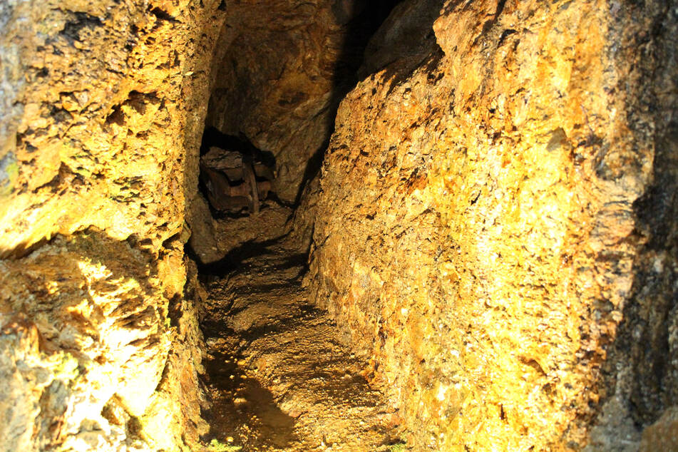 Ab 11 Uhr könnt Ihr an Führungen durch das Besucherbergwerk "Im Gößner" teilnehmen.