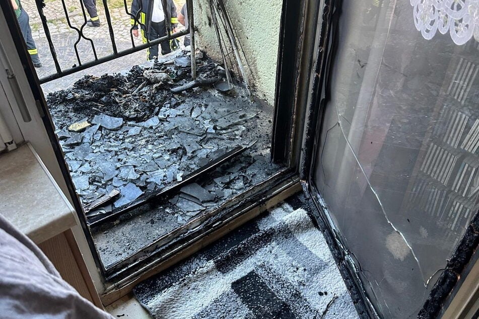 Das Feuer richtete einen Schaden in fünfstelliger Höhe an.