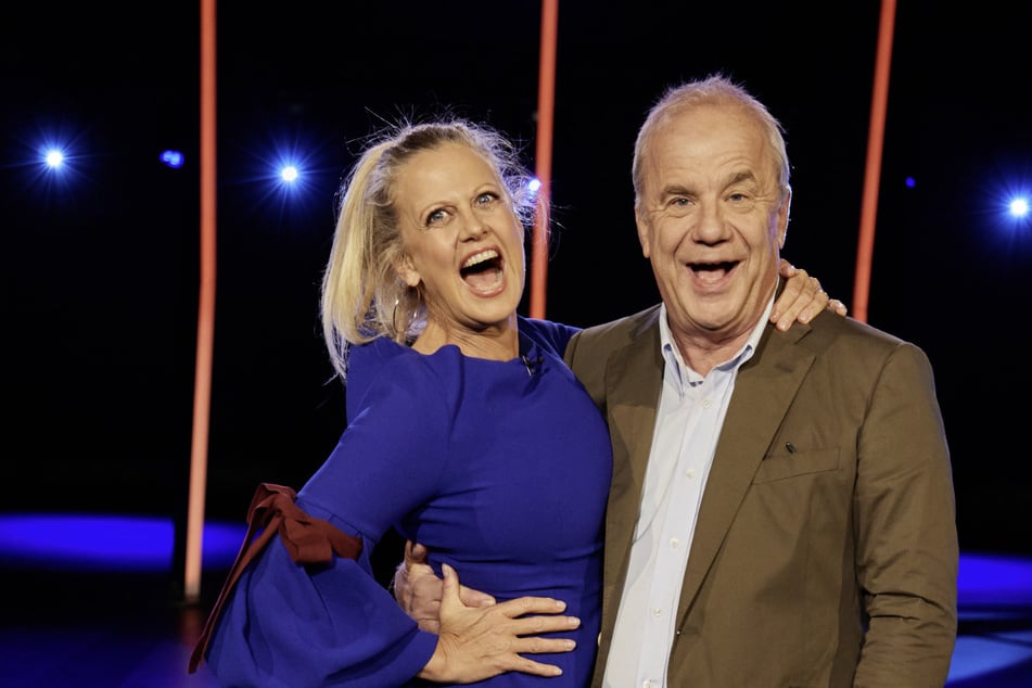 Moderiert wird die "NDR Talk Show" unter anderem von Barbara Schöneberger (52) und Hubertus Meyer-Burckhardt (70).