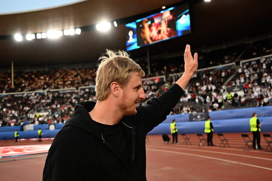 Martin Hinteregger im Frankfurter Waldstadion: Immer noch gilt der Österreicher bei den Fans der SGE als Kult-Kicker.