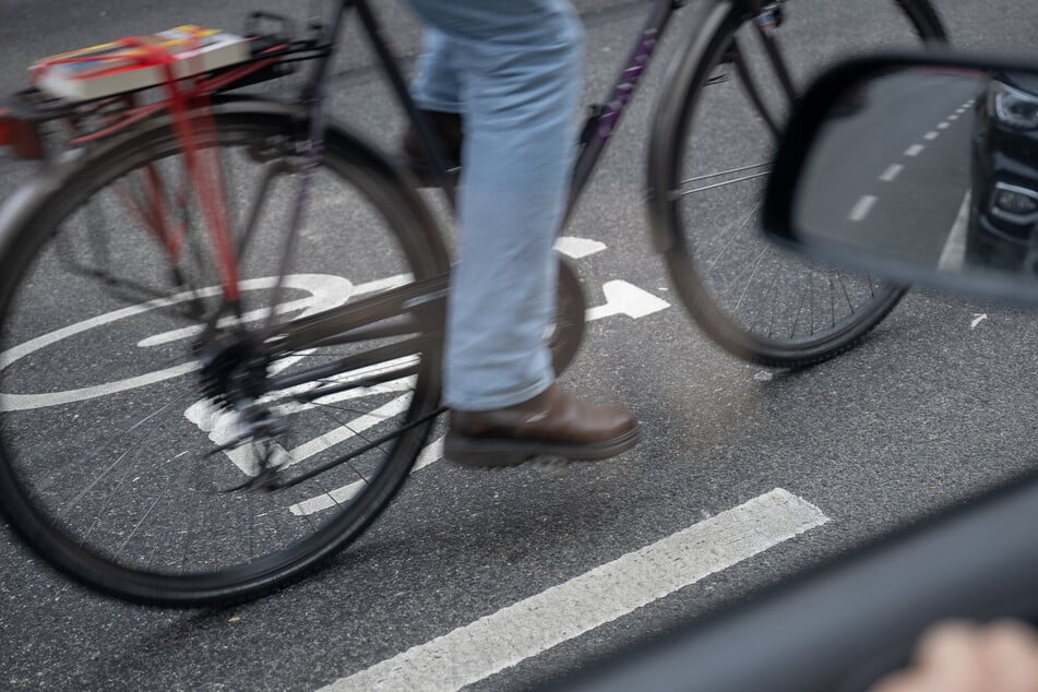 In Dresden hat es am Montag mehrere Radunfälle gegeben. (Symbolbild)