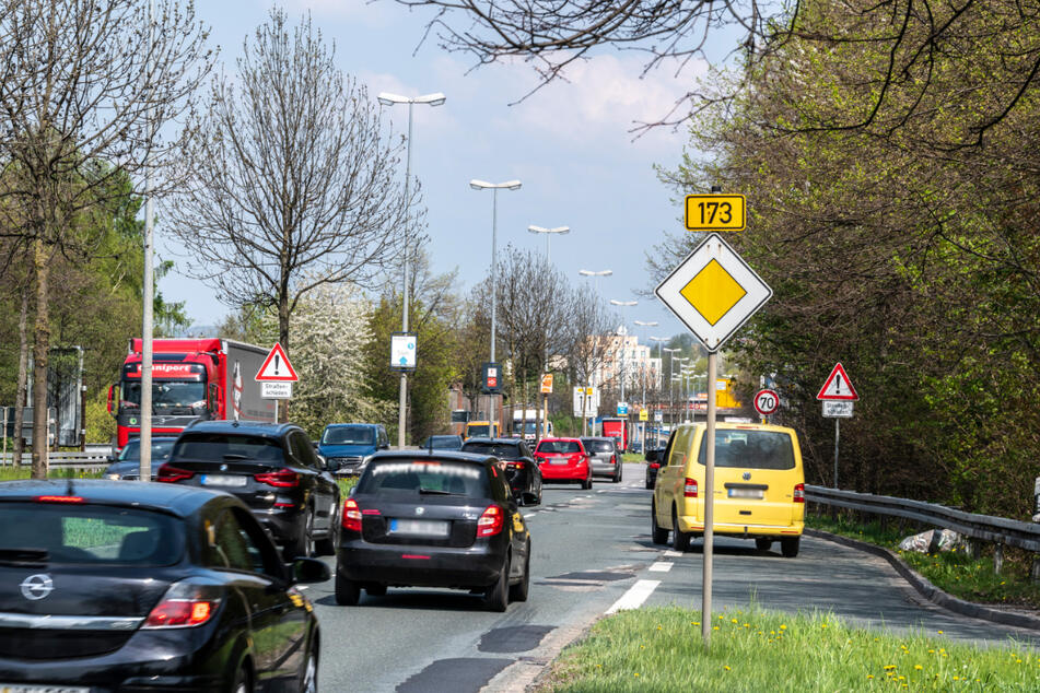 Die kurze Auffahrt vom Neefepark in die Neefestraße ist ein Unfallschwerpunkt.