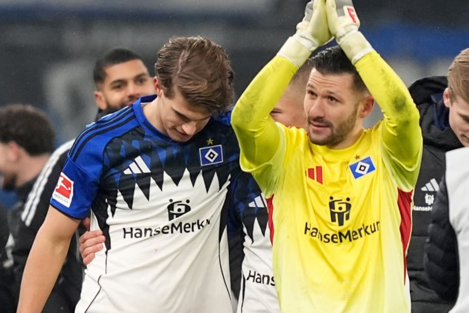 HSV-Keeper Daniel Heuer Fernandes (33, r.) hat sich einen neuen Berater gesucht. Was bedeutet diese Entscheidung für seine Zukunft?
