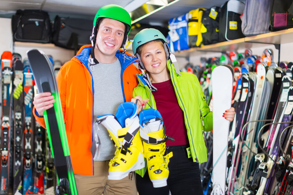 Wintersport-Begeisterte können sich in Altenberg für die kommende Saison eindecken.