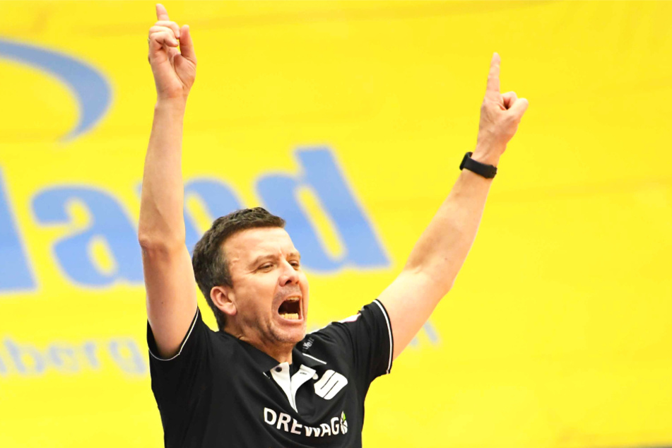 DSC-Chefcoach Alex Waibl jubelt. Kann er das auch nach dem Spiel gegen Schwerin?