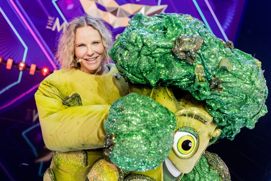 Bei der ProSieben-Show "The Masked Singer" mimte die 59-jährige Kult-Moderatorin einst den Brokkoli.