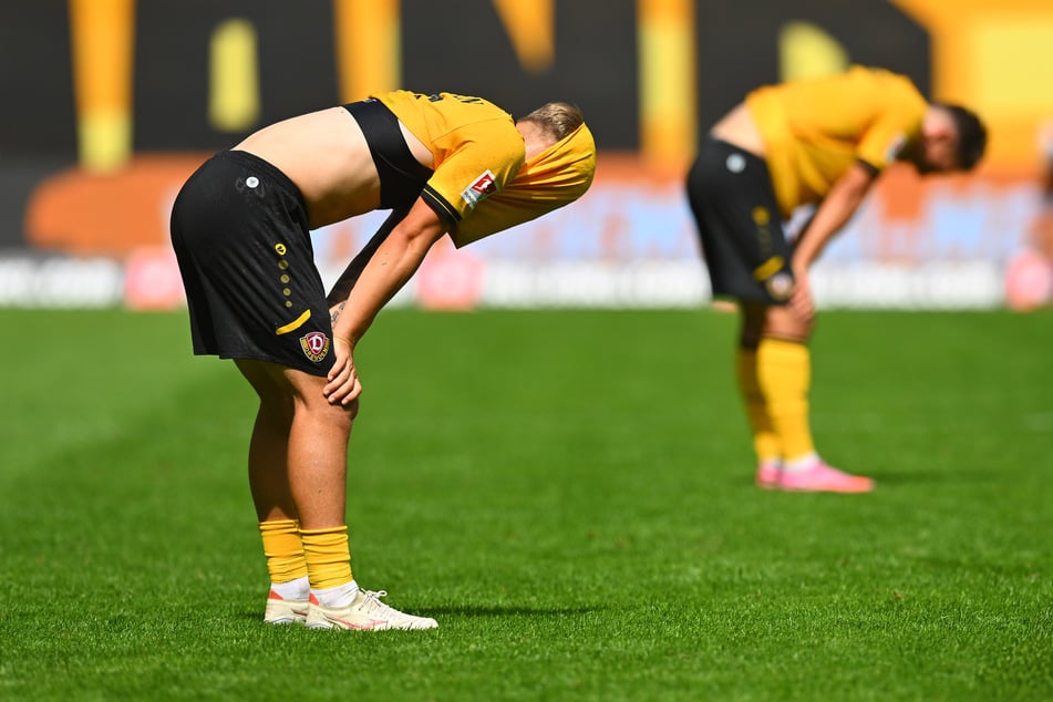 Hängende Köpfe bei den SGD-Profis nach der zweiten Pleite im zweiten Spiel.