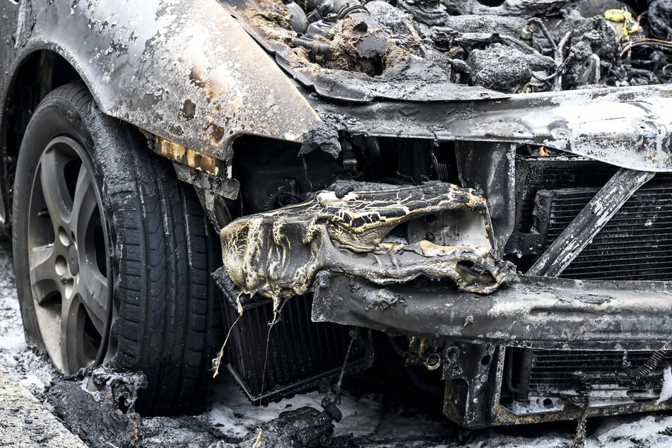Köln: Er soll mindestens sechs Autos angezündet haben: Polizei schnappt mutmaßlichen Feuerteufel