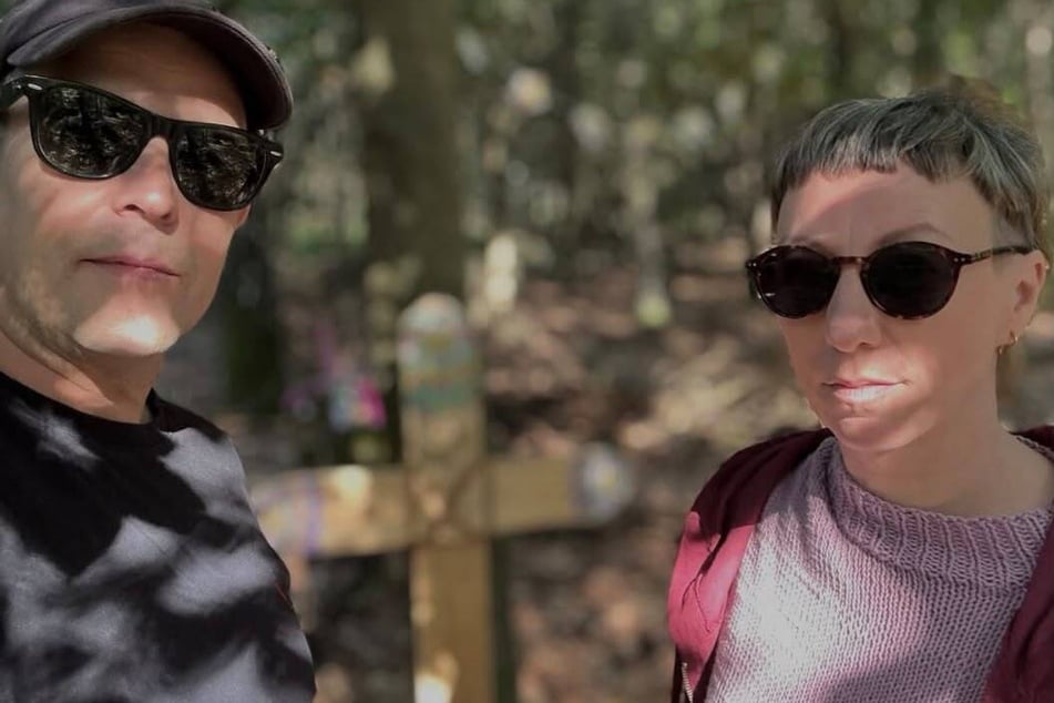 Emmas Mutter Lisette (r.) und ihr Vater Patrick Drebenstedt.