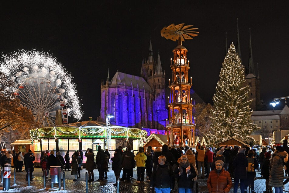 Am Dienstag fiel der Startschuss für die Weihnachtsmarkt-Saison 2023 in Erfurt.