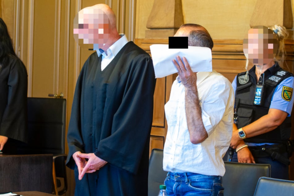 Hüseyin C. (48, M.) soll sich an über einem Dutzend Kundinnen vergangen haben.