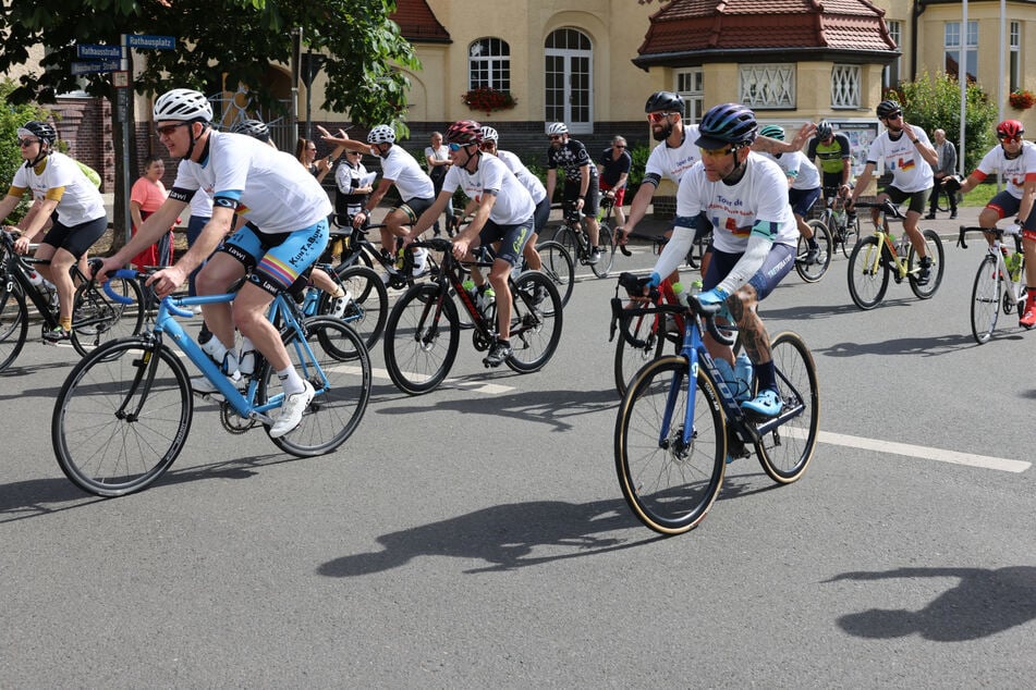 1100 Kilometer! Deshalb fährt eine Radler-Gruppe von Sachsen nach Frankreich