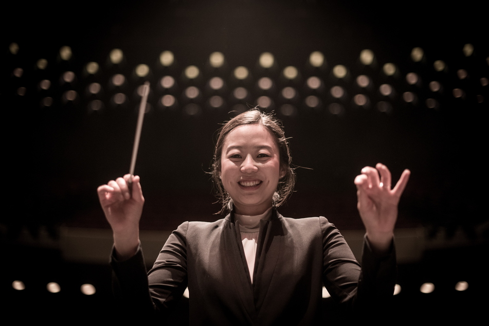 Dirigentin Yura Yang (33).