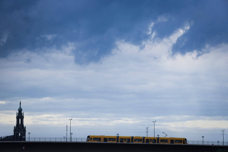 Trotz guter Zahlen ziehen für die DVB schon wieder dunkle Wolken auf.