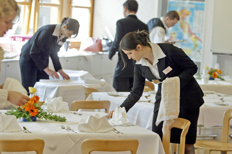 Die Gastronomie wirbt um Nachwuchs. Die Übernahme- und Aufstiegschancen sind laut DEHOGA sonnig.