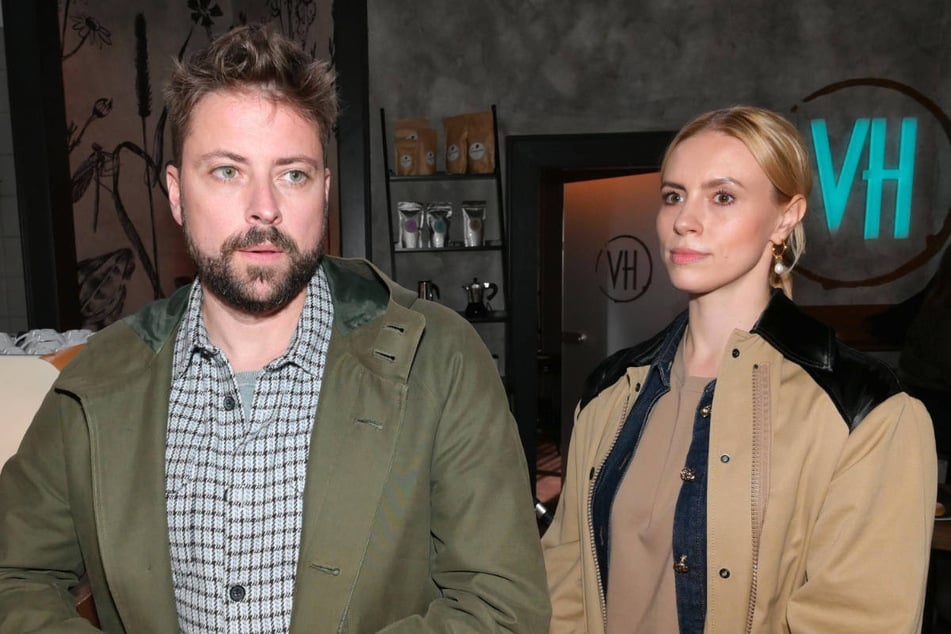 Zoe hat John vor Gericht nicht in die Pfanne gehauen und teilt sich das Sorgerecht mit dem Vater ihrer Tochter.