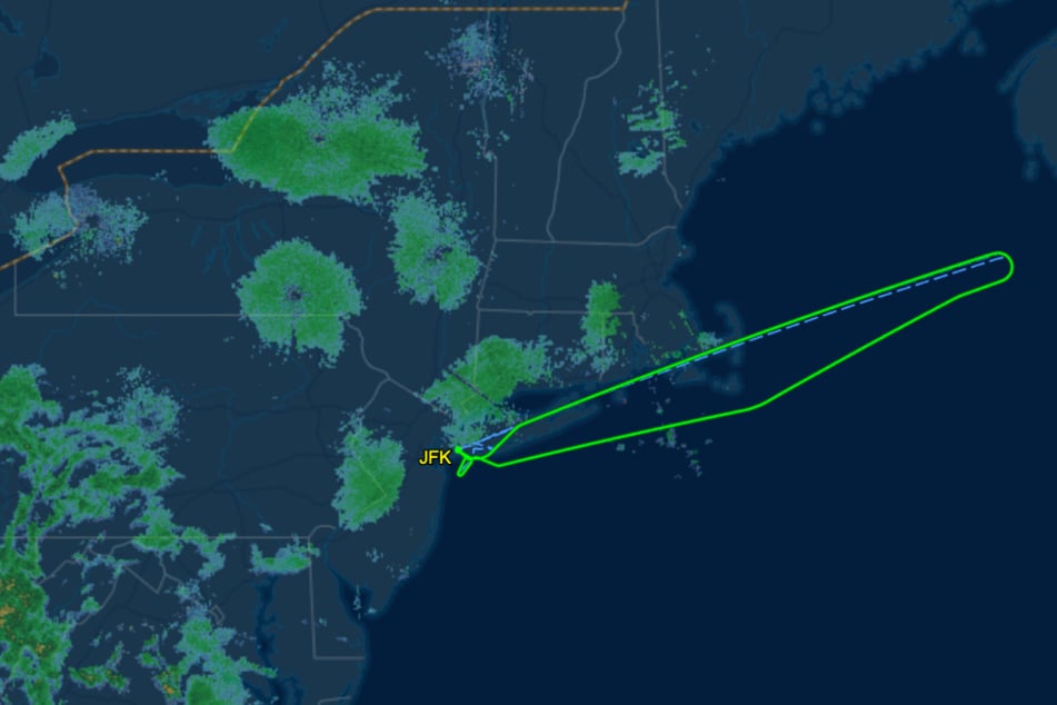 Auf der Website des öffentlich zugänglichen Flug-Trackers "FlightAware" kann man die geflogene Route der Lufthansa-Maschine nachvollziehen.