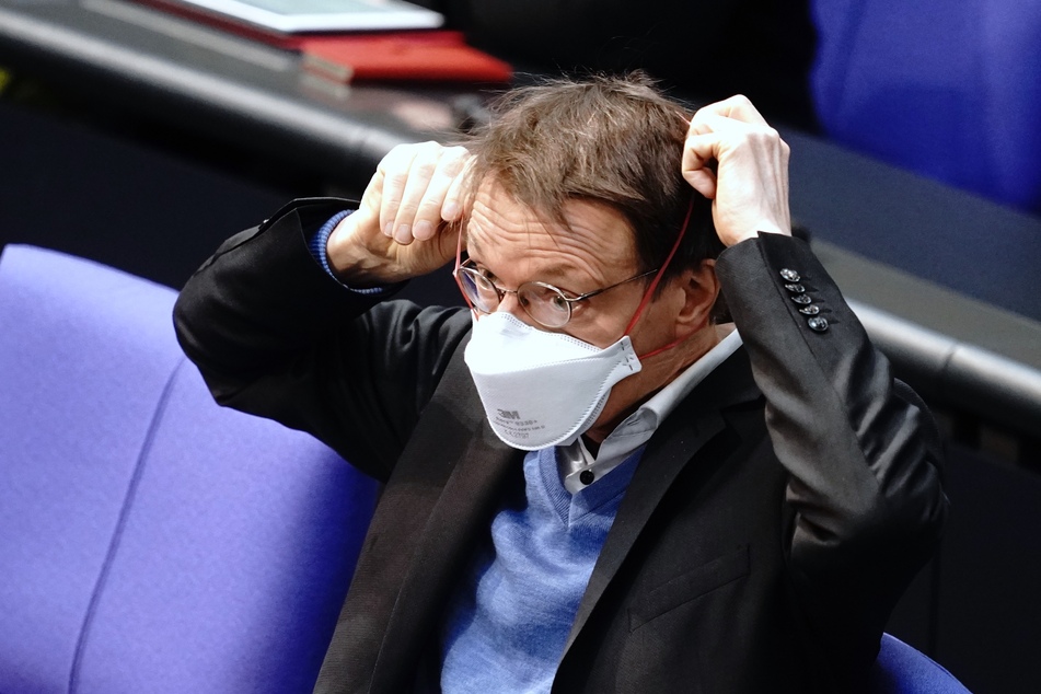 Karl Lauterbach (58) sieht ein Versagen der UEFA im Umgang mit der Pandemie.