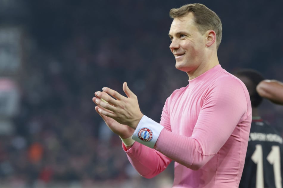Wird im März 40: Bayern-Keeper Manuel Neuer (39). Er ist nicht nur sportlich das Vorbild von Martin Männel (37).