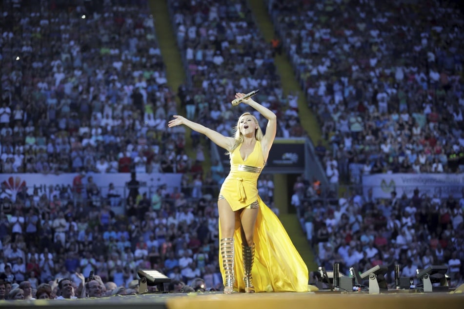 Bereits im Juli 2015 trat Helene Fischer (40) im Dresdner Rudolf-Harbig-Stadion auf, elf Jahre später kehrt sie zurück.