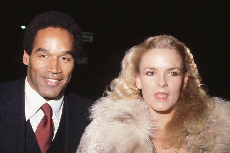 Nicole Simpson Brown (r) and O.J. Simpson (l) in 1987. The pair divorced in 1992, two years before she was murdered.