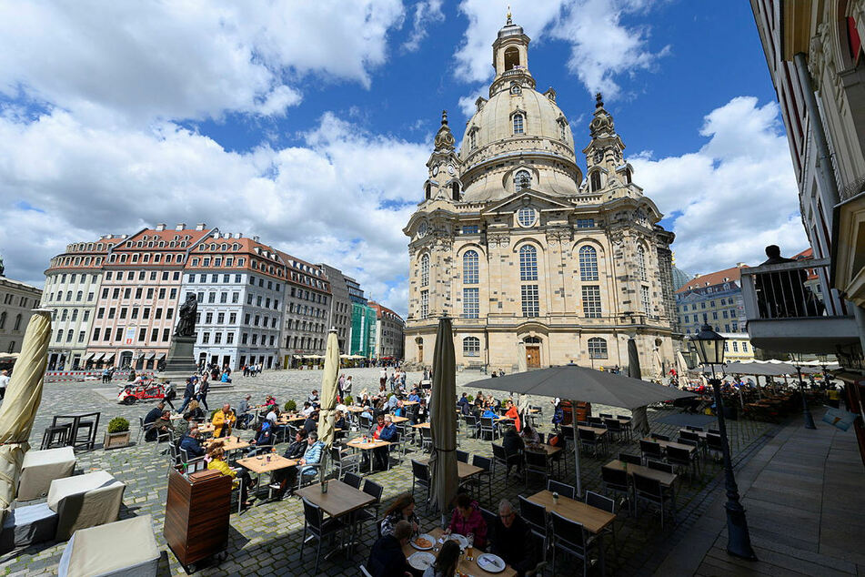 Sonnige Aussichten in Dresden: Ab dem heutigen Mittwoch gibt es weitere Lockerungen in der Landeshauptstadt.