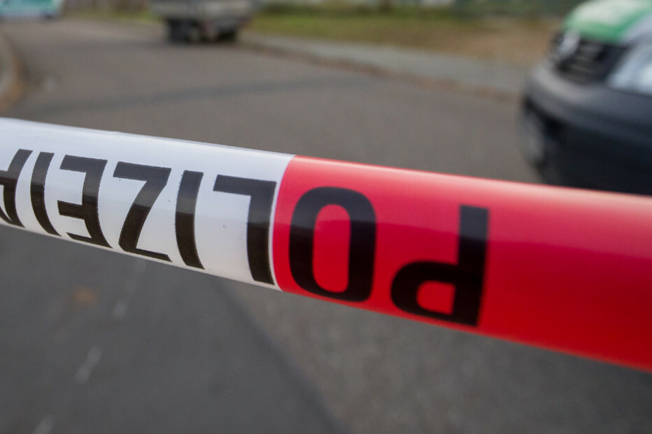 Eine Frau hat in Bamberg nach entsprechenden Angaben der Polizei absichtlich ihren Lebensgefährten angefahren. (Symbolbild)