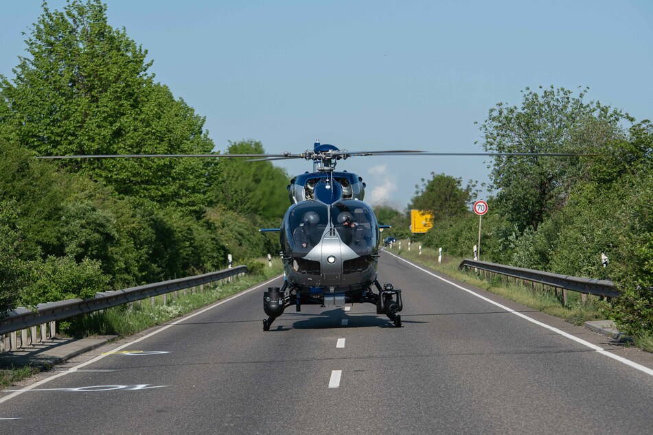Ein Polizeihubschrauber war zur Unfallaufnahme im Einsatz.