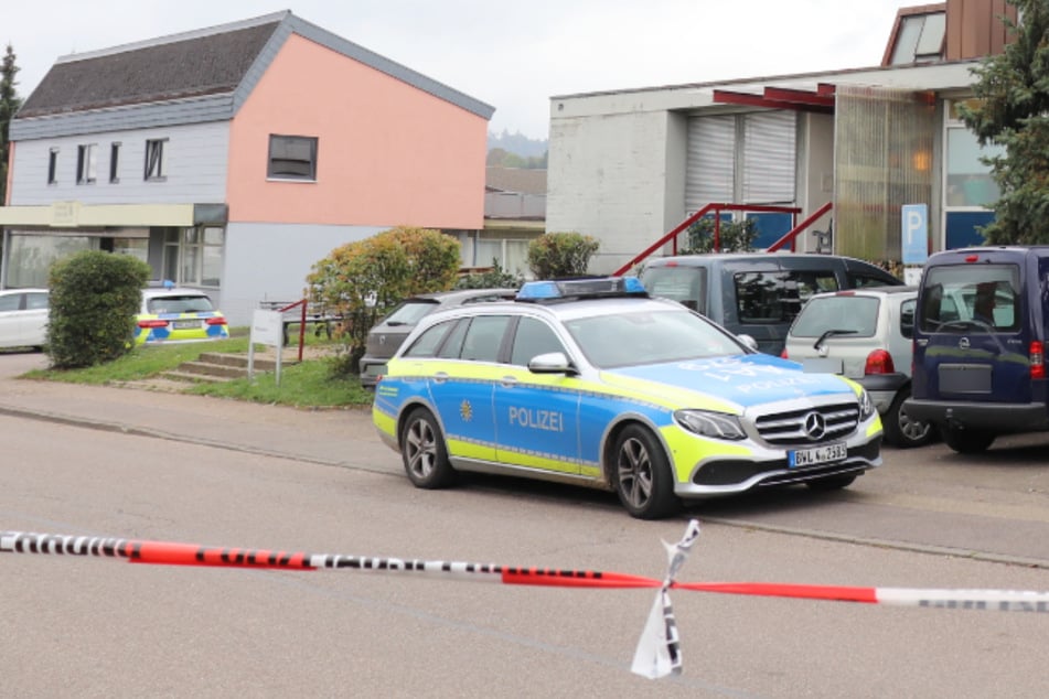 Der Tatort in Waldstetten wurde abgesperrt.