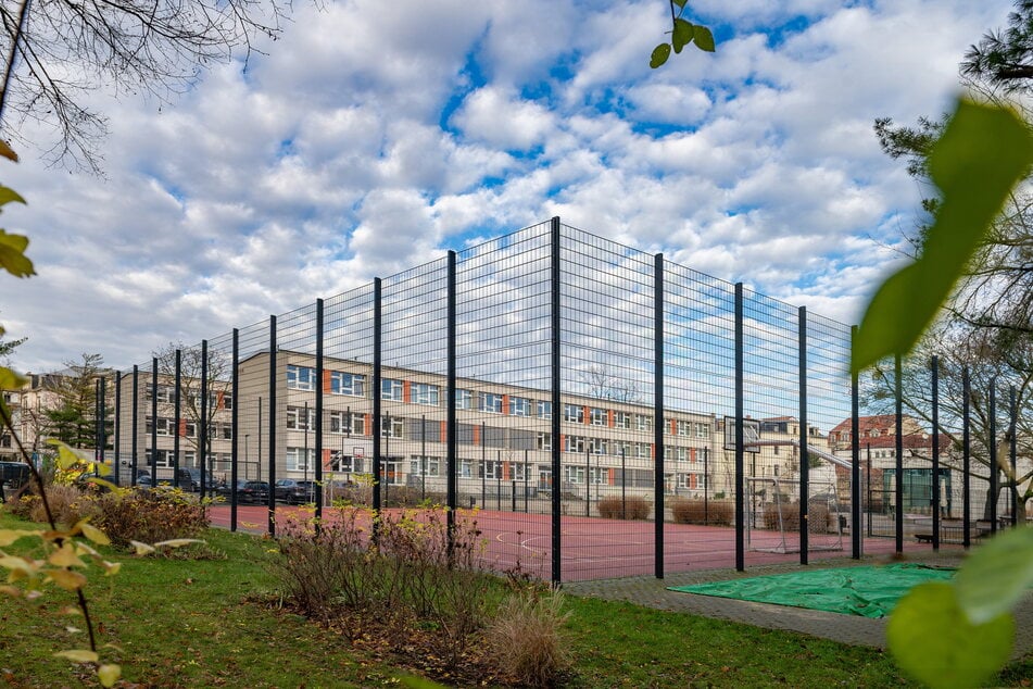 Neustädter Sportplätze, wie jener an der 30. Oberschule, könnten öffentlich zugänglich gemacht werden.