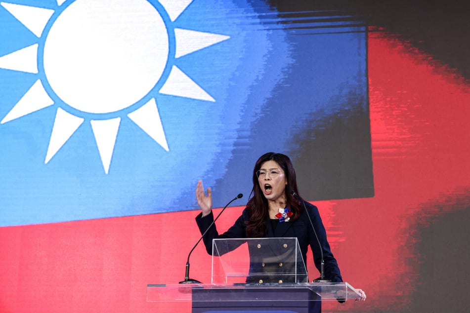 Cheng Li-wun has argued that Taiwan does not have to choose between Beijing and Washington.