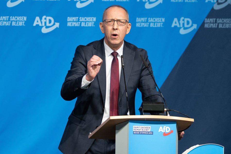 Der AfD-Fraktionsvorsitzende Jörg Urban (62) kritisiert, dass der Etatentwurf trotz Rekordeinnahmen die Aufnahme neuer Kredite einplant.