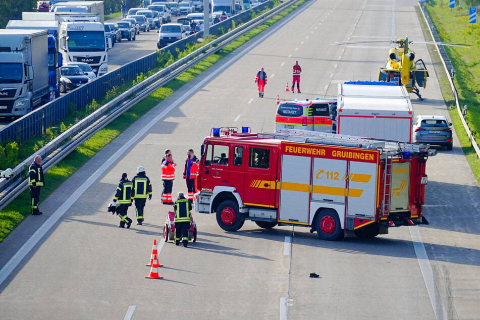 Unfall A8: Mann von Lkw überrollt: Polizei ermittelt nach Unfällen auf A8 bei Ulm!