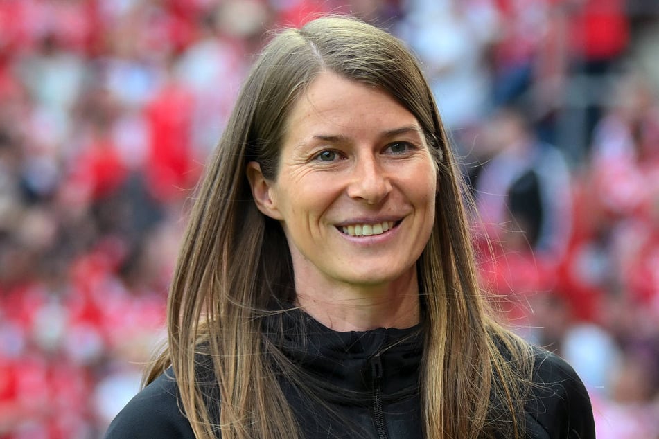 Marie-Louise Eta (34) steht am Samstag zum (vorerst?) letzten Mal bei den Herren von Union Berlin an der Seitenlinie.