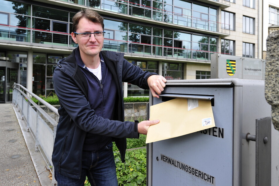 Andreas Schmieder (39), Koordinator der Bürgerplattform Süd-Ost, und seine Mitstreiter streiten am Verwaltungsgericht Chemnitz mit der Stadt.